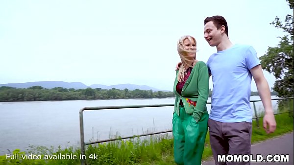 Kinky MILF Seducing Young Guy 