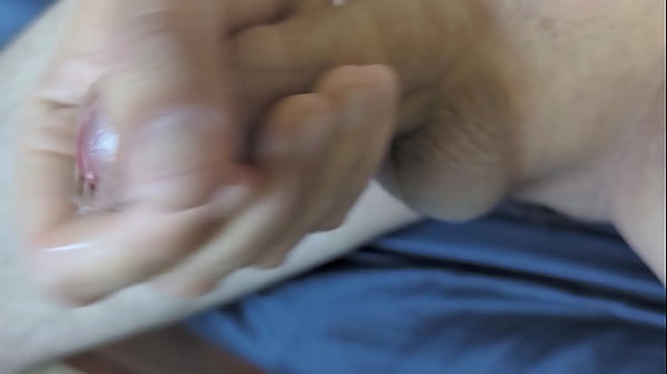 Play MP4 - Another morning cumshot