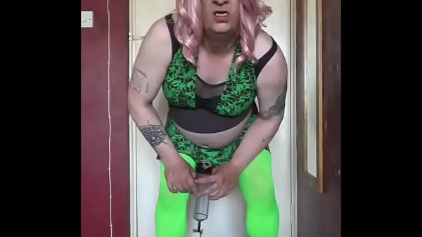 bisexual crossdresser loves the taste of piss as he swallows his own and still wanting some of yours