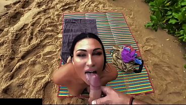 Sex with a stranger on a nudist beach: She undressed on the shore and asked me to rub sunscreen on her back&mdash;I gave her a blowjob and fucked her doggy style 