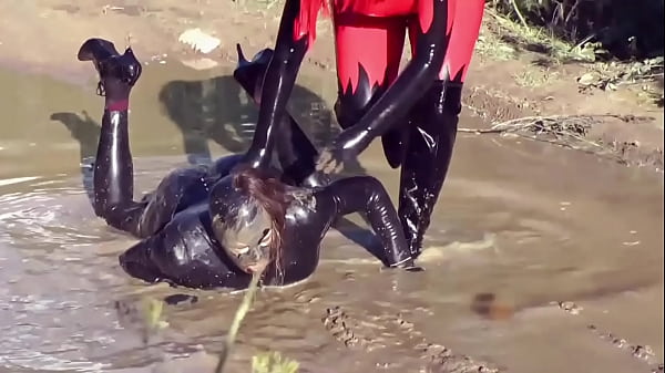 Very Evil Mistress Loves Heavy_Pee JOI_Wet and_Messy Belly Button Fetish Latex_FemDom