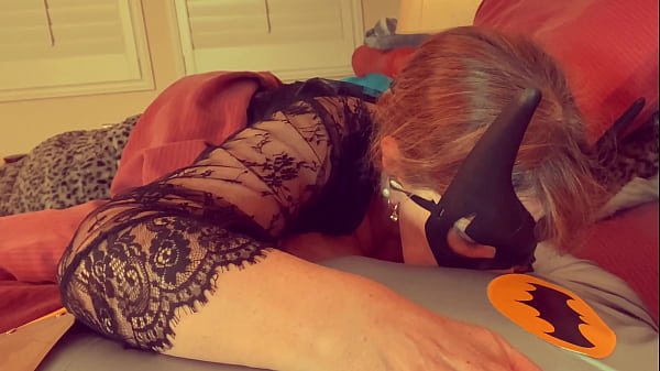 Mature Batman Cosplay Around The World Cums thumbnail