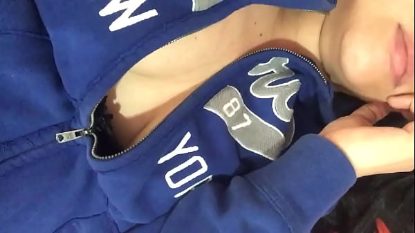 Nonton Cachonda Ama De Casa Mi Hermanastra Crystal Se Masturba Ella Es Muy Hot Y Le Encata Grabarce Par Sus Fans thumbnail