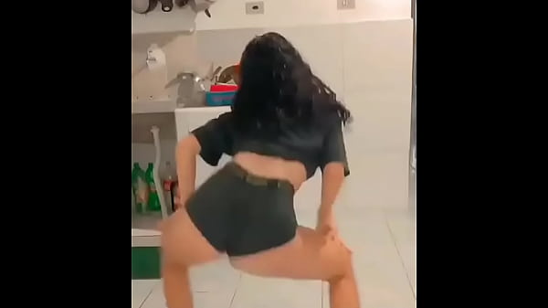 Nonton Hot Babes Wiggling - Young Wiggling Their Asses - Novinhas Safadas thumbnail