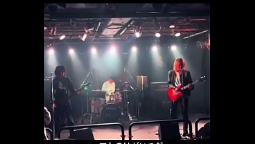 Japanese Rock Band The Weenie Beenies Short Music Video for their song DARKHORSE 