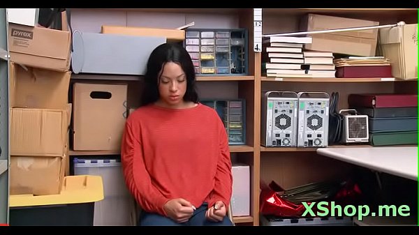 Beguiling bombshellAmethyst Banks_adores hardcore_sex