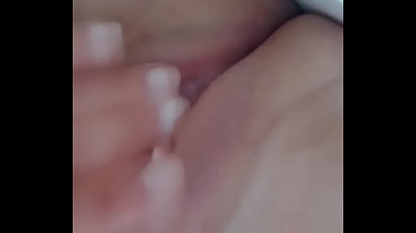 Siririca apetitosa da Agatha