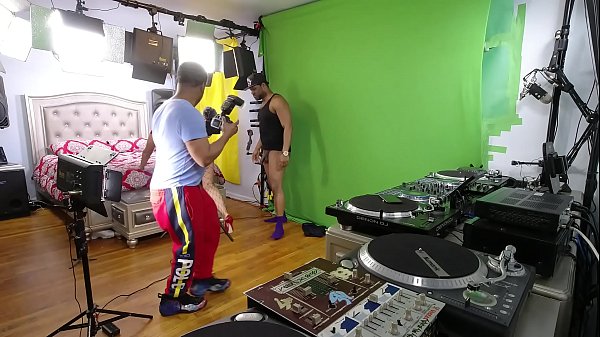 Play MP4 - Queen RogueXXX part-1 at VodcastEnt &lpar;camera angle &num;2&rpar;