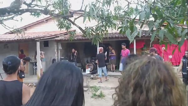 Ensaio aberto no quintal costa larga e c&eacute;rebro de galinha 