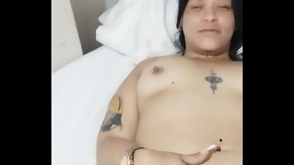 Play MP4 - Pago habitaci&oacute;n de hotel siendo follada por el recepcionista