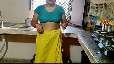 Bhabhi Ki Desi Chudai thumbnail