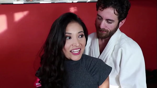 Play MP4 - L'Istruttore di Karate - Cristina Miller