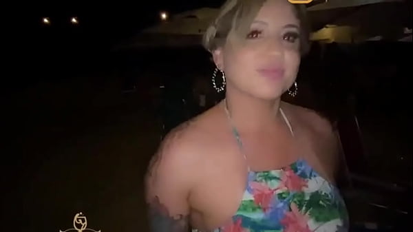 Menage masculino da musa Cassiana Costa 