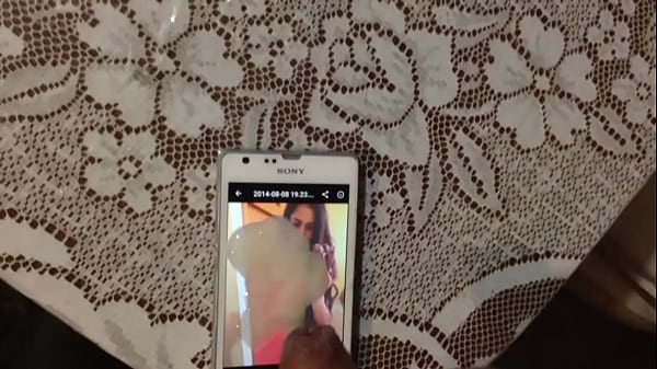 Play MP4 - Me vengo en la foto de mi amiga