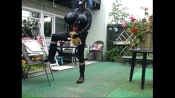 Roxina2013BigGurlGardenPervy160713XXXL