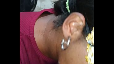 Preta mamando até tomar leite_de pica