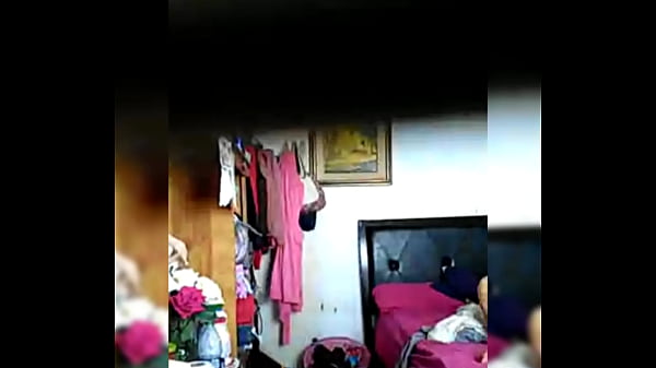 Play MP4 - again spying lulus ass