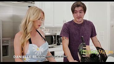 Nonton Stepmoms Inappropriate Dressing Spells Trouble thumbnail