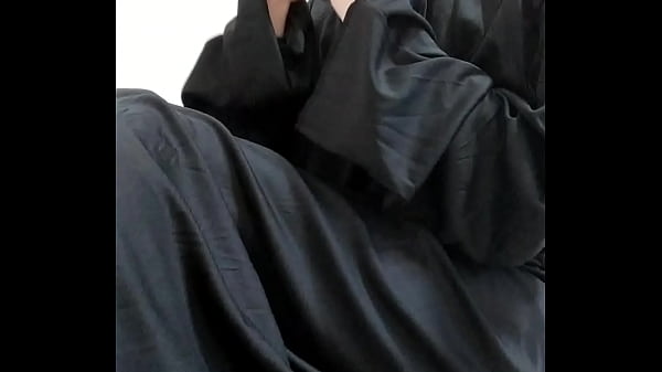 Play MP4 - 牧師のコスプレ