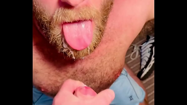 Nonton Stranger Marking His Territory ? thumbnail