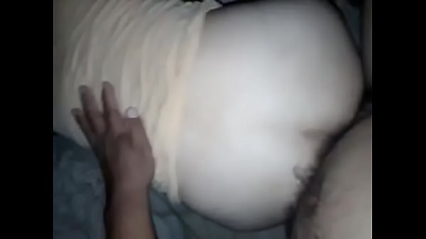 Cojiendo perreando con un amigo 