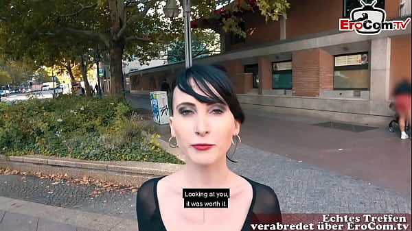 Play MP4 - D&uuml;nne deutsche Punk teen schlampe macht echtes Stra&szlig;en Dating und wird gefickt