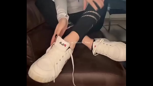 Nonton Sweaty Black Socks... And I Take Them Off Very Slowly ~ More And Video On Of! #feetfetısh #soles thumbnail