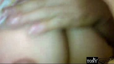 Nena Con Deliciosas Tetas Le Da Ricos Sentones A Su Novio thumbnail