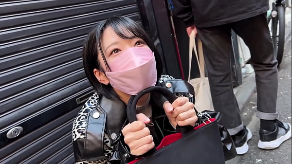 ラーメンもザーメンも大好き欲求が満たされるまでお腹いっぱい味わうグルメデート！/食後の運動には激しすぎる立ちバックで美脚がガックガクになるまでガン突き！part1 thumbnail