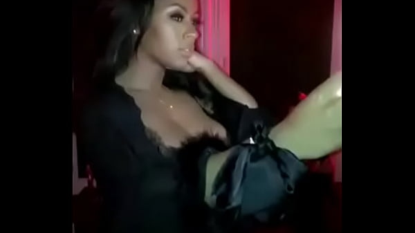 Nonton 687a1ba2-4332-44ec-887b-784c2edaa2fe.mov thumbnail