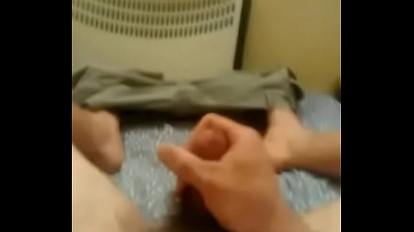 Gordito se saca la leche 