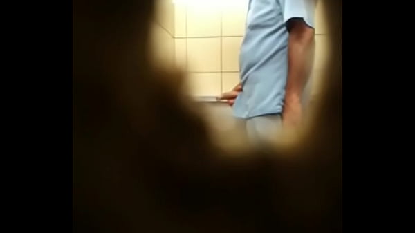 Play MP4 - sacanagem no banheiro da rodoviaria de sao leopoldo