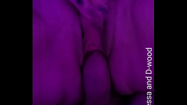 Nonton Assisting My Wife thumbnail