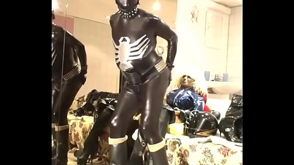 Roxina2006SpiderZentai021106.WMV 