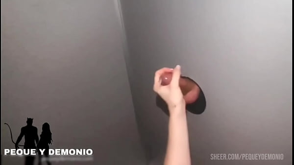 Walking around Malaga I ended up in_a Glory_hole 1