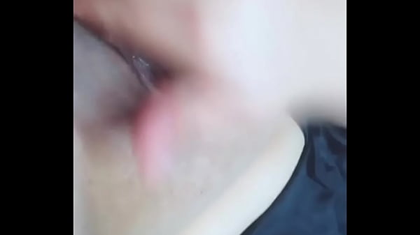 Novinha gostosa se masturbando 