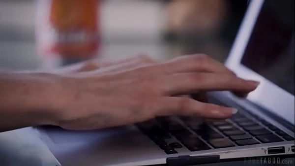 Nonton Lesbian R3venge thumbnail