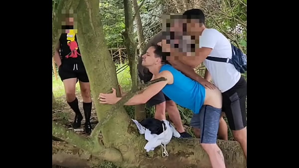 Play MP4 - O MEU NOME &Eacute; ANDR&Eacute;&comma; TENHO 18 ANINHOS E GOSTO MUITO DE IR AO PARQUE&comma; MAMAR ROLA E DAR O CUZINHO PARA HOMEM CASADO&period; ME SINTO UMA PROSTITUTA COMPLETA QUANDO TODOS SE SATISFAZEM DENTRO DE MIM&period;