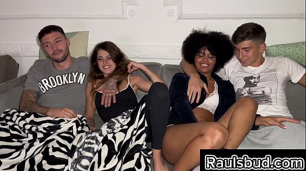 Nonton Me Encanta El Sexo Interracial Y M&aacute;s Si Es Con Mi Amigo Brady! thumbnail