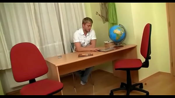 Nonton See How This Large Built Stranger thumbnail