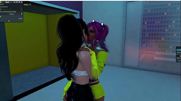 First meet two hot ledies