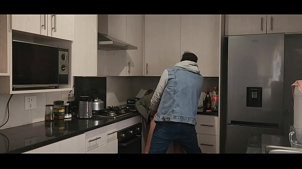 Maintenance_guy fucking 18 year old_in the ass