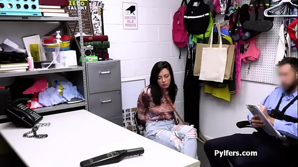 Eating out sexy thief on the office desk