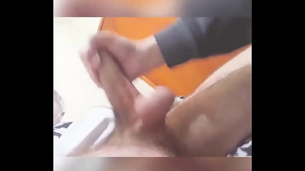 Play MP4 - Sumisa Chupando el Pene a su Chico para tenerlo contento