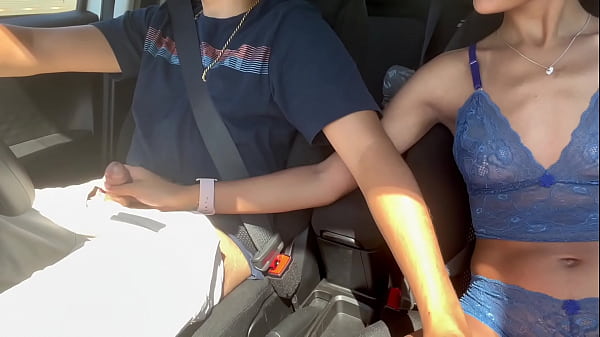 Play MP4 - Se divertido dentro do carro em plena luz do dia