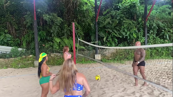 Partida De Volei Acaba Em Uma Verdadeira Suruba thumbnail