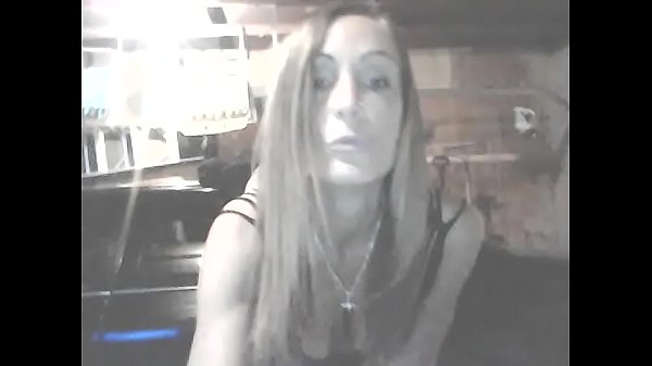 Nonton Madiison West Loves Daddys thumbnail