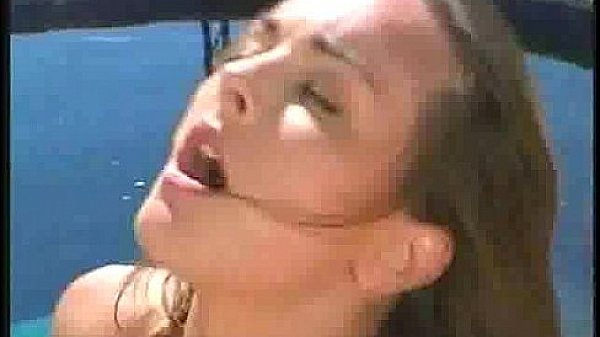 Fuck fever at the pool 