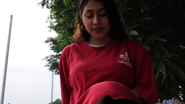 Play MP4 - Public sex&comma; I fuck a stranger I met in the park - Big tit Latina