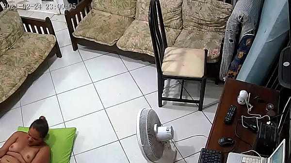 Safadinha camgirl barata 13 997734140. A melhor do xvideos 